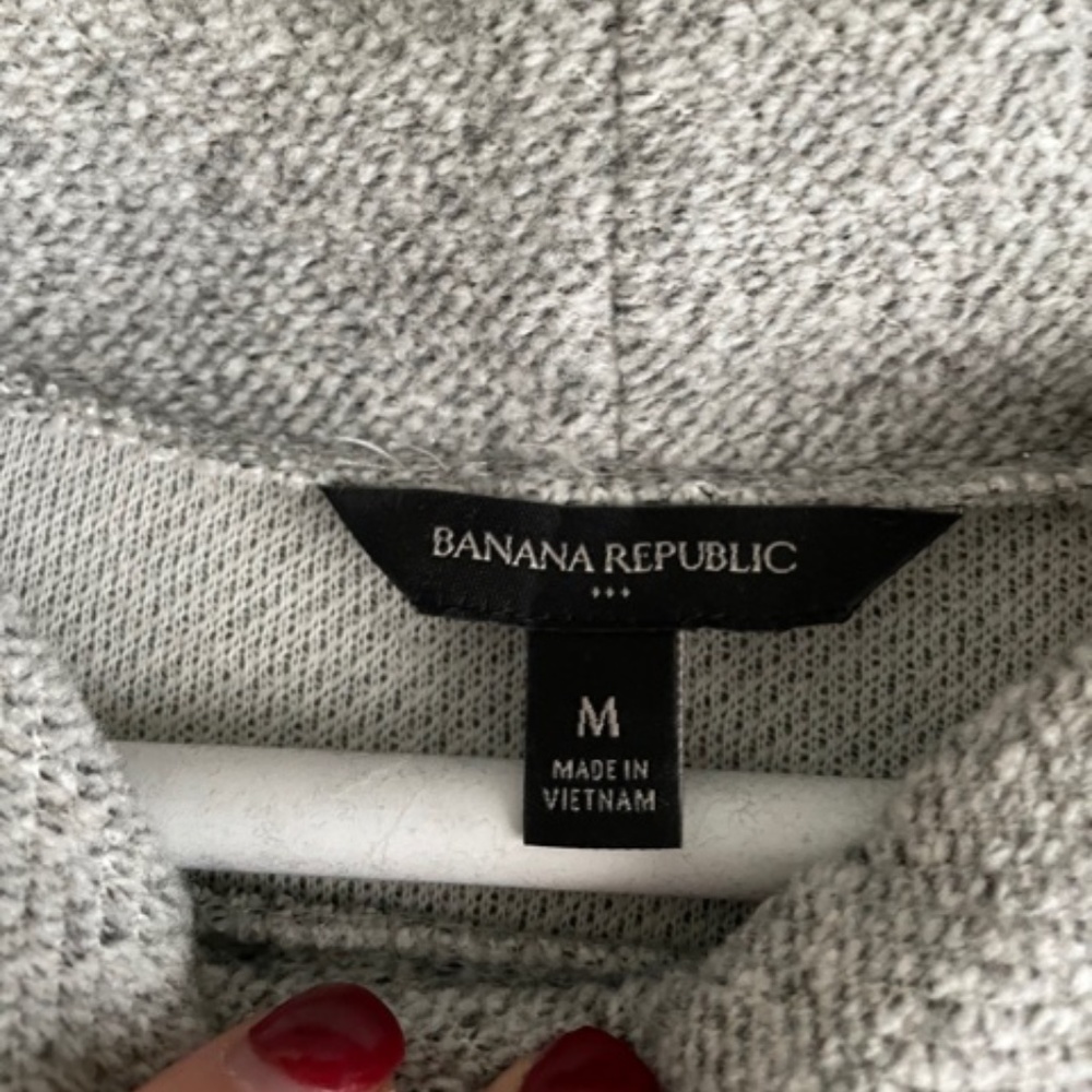 Banana Republic Sweater - Picture 2 of 2